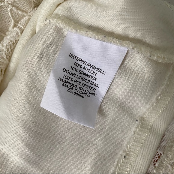 3/$30💚Smart Set cream white lace floral short sleeve top size large - Picture 15 of 15